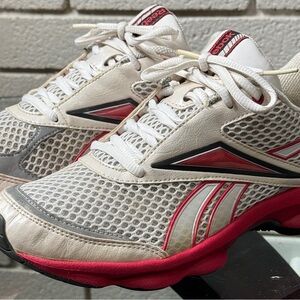 Reebok RunTone – Women’s Size 8